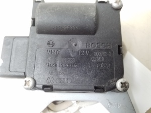 AUDI A8 D3 (2002–2010) Stellmotor Heizungsklappe 4E0820511 - 2