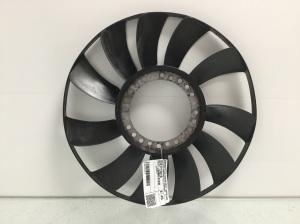 Volkswagen Passat B5 (1997–2005) Lüfterlaufrad 058121301B - 2