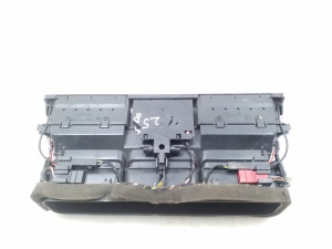 AUDI A8 D2 (1994–2002) Armatuurlaua ventilatsioonivõred 4D0820951J - 2