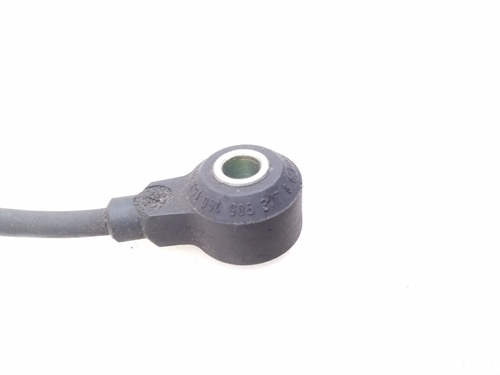 AUDI A4 B5/8D (1994-2001) Knock Sensor 054905377G 25098358