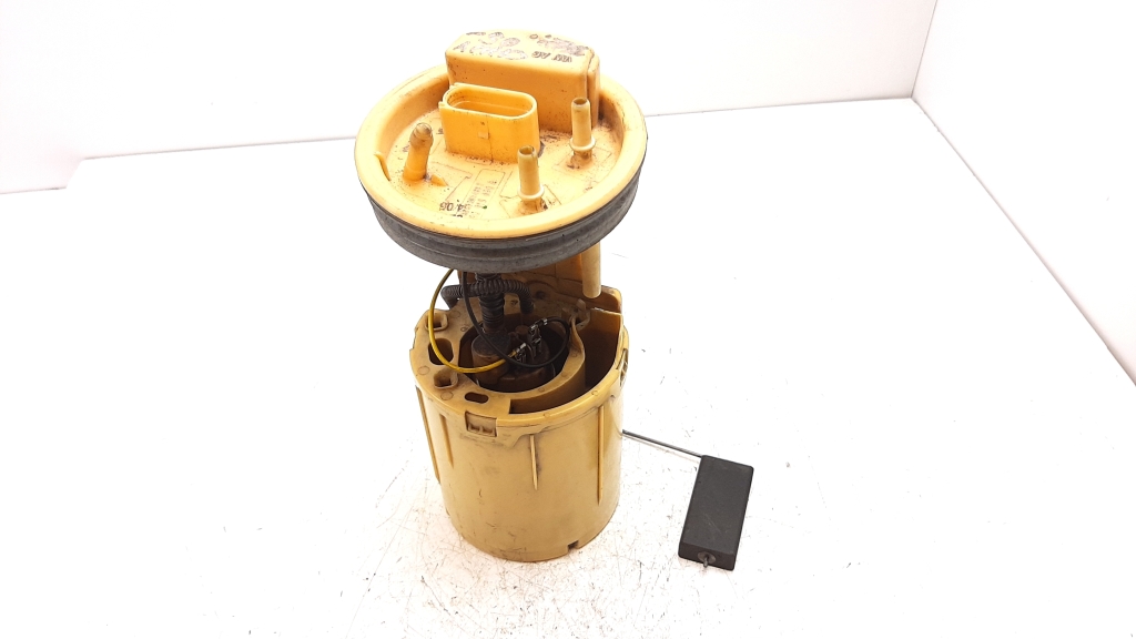 Used Volkswagen Caddy Fuel pump in the tank 2K0919050A