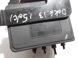 Dacia Dokker (2012–2017) ABS unit 476608804R - 4