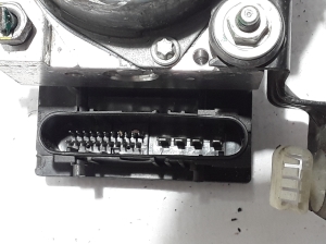 Dacia Sandero (2008–2012) ABS Steuergerät 476604621R - 2