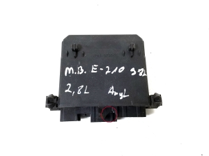 Mercedes Benz E-Class W210 (1995–2002) Front door control unit A2108203526 - 3