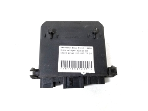 Mercedes Benz E-Class W210 (1995–2002) Esiukse juhtplokk A2108207526 - 3
