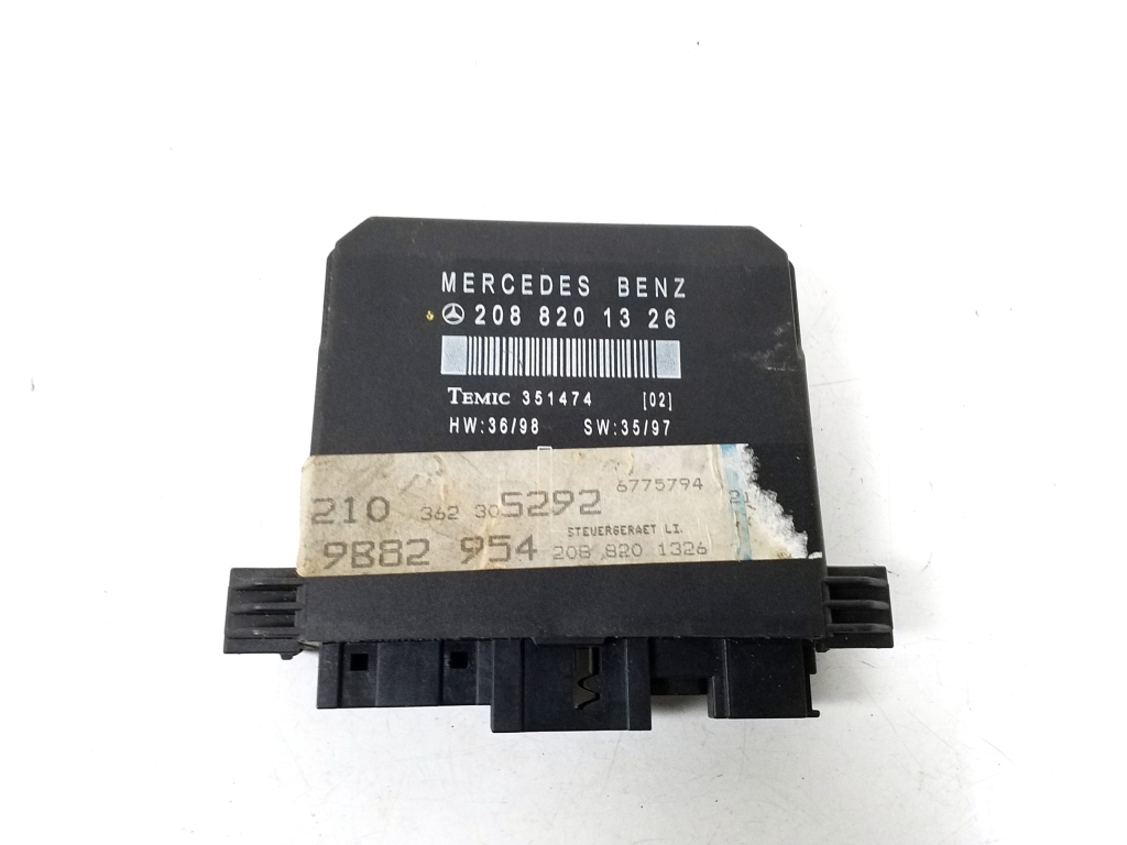 MERCEDES-BENZ E-Class W210 (1995-2002) Priekinių kairių durų valdymo blokas A2088201326, A2108207526, A2108207726 20434462