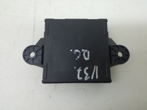  Rear side door control unit 