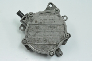 AUDI A4 B8 (2007–2016) Vaakumpump 06D145100E - 3