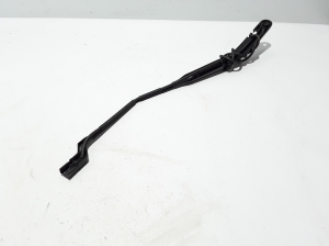  Windshield wiper blade 