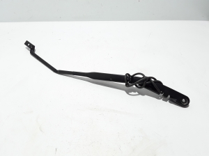  Windshield wiper blade 