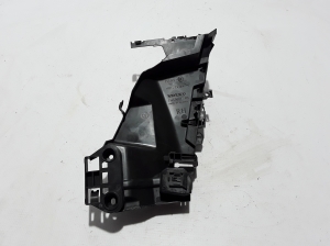 VOLVO XC60 (2017–2026) Front door exterior handle bracket 31440009 - 3