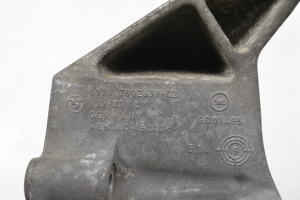 BMW 3 SERIES E90 (2004–2013) Generaatori kinnitus 7802639 - 3