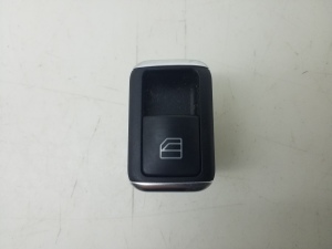   Rear side door glass switch 