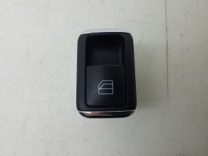   Rear side door glass switch 