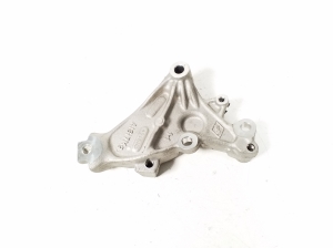 Infiniti QX70 (2013–2017) EGR valve bracket 1471500Q0C - 2