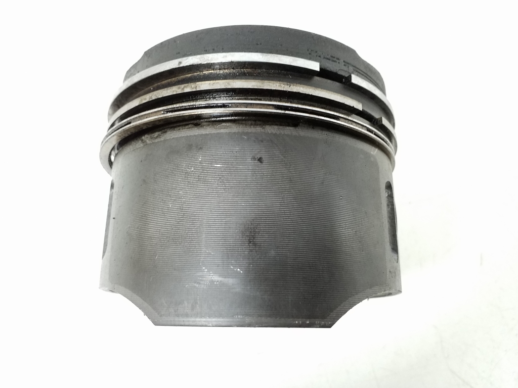 MERCEDES-BENZ E-Class W210 (1995-2002) Piston 20434469