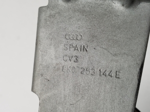 AUDI A8 D4 (2010–2017) Summuti hoidik 8K0253144E - 3