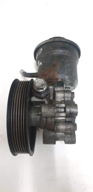  Power steering pump 