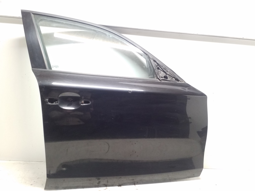 BMW 3 Series E90/E91/E92/E93 (2004-2013) Front Right Door 25098595