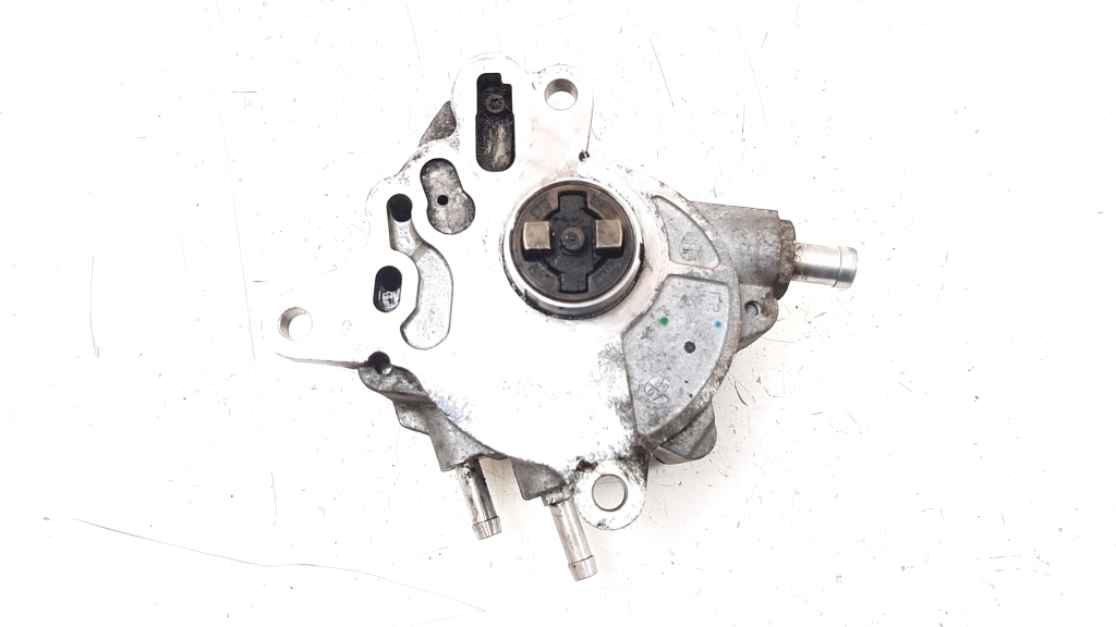 Used AUDI A4 Vacuum pump