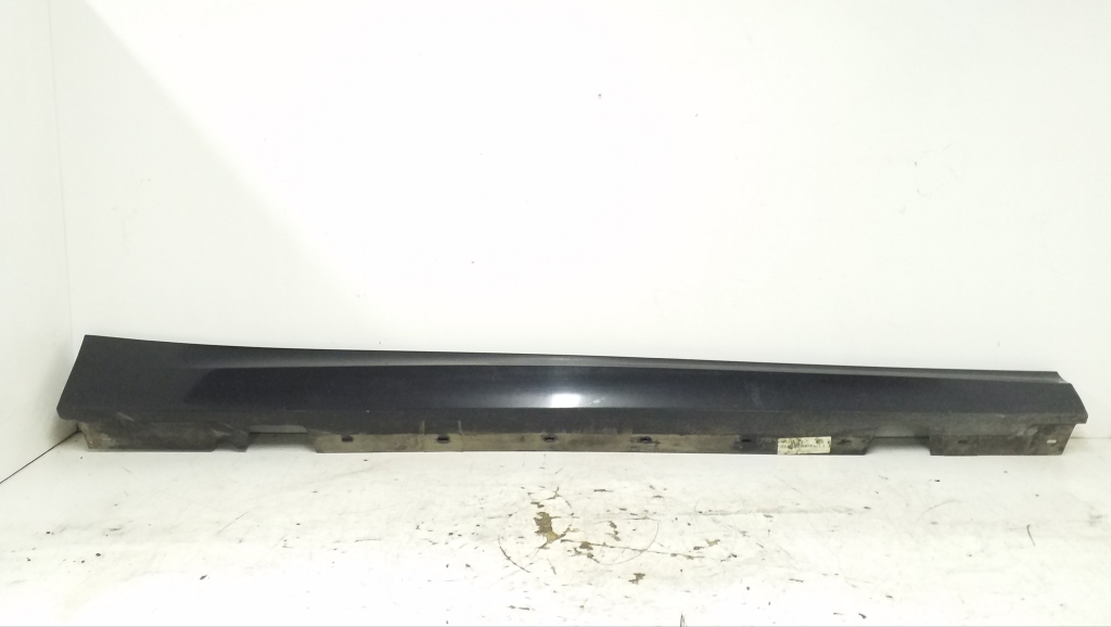 BMW 3 SERIES E91 (2005–2013) Karbi välimine ilupaneel 7202652 BMW 3 SERIES E91 (2005–2013) Karbi välimine ilupaneel 7202652