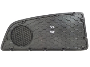 AUDI A8 D4 (2010–2017) Pakiruumi riiuli muu osa 4H0863487A - 3