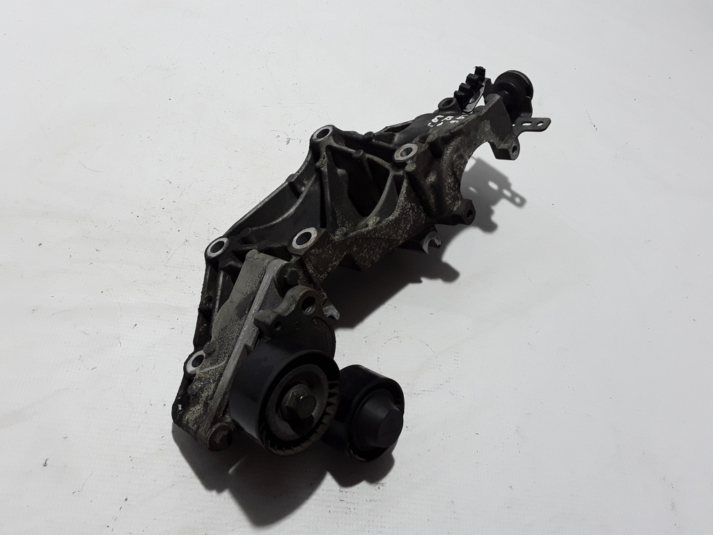 RENAULT Laguna 3 generation (2007-2015) Alternator bracket 117103585R 22419301