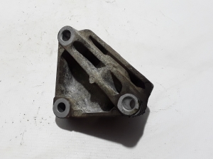 RENAULT Laguna III (2007–2015) Käigukasti kinnitus 113320003R - 3