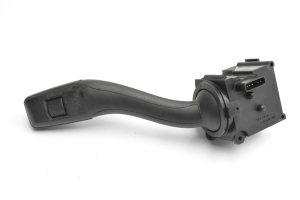 AUDI A4 B6 (2000–2005) Klaasipuhastite lüliti 8E0953503 - 5