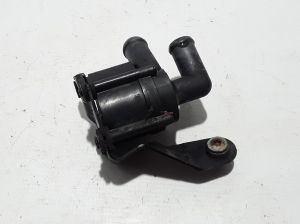 BMW 5 SERIES F07 (2009–2017) Auxiliary water pump 9167206 - 3