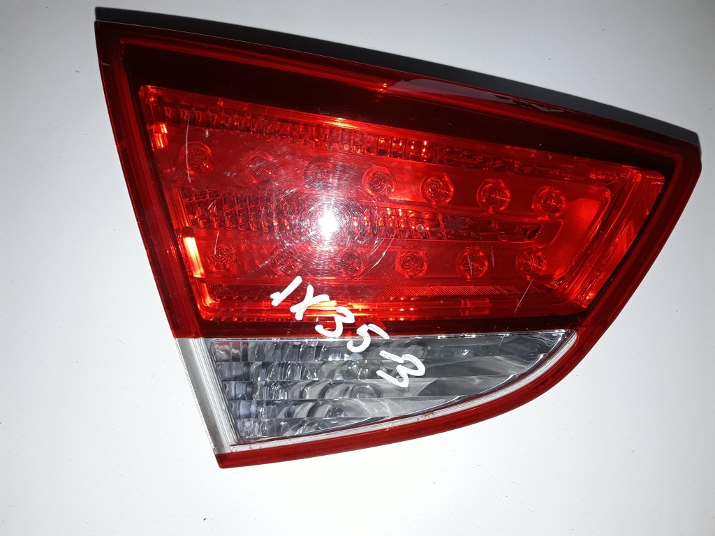 HYUNDAI ix35 1 generation (2009-2015) Vasen takaluukun takavalo 924052Y0 22563325