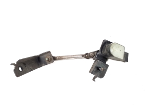 Infiniti QX70 (2013–2017) Sensor an der Hinterradnabe 538121BA0A