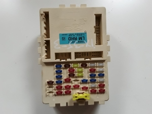 Drošinātāju kaste salonā - 919502S511