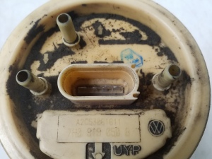 Volkswagen Multivan V (2003–2026) Kraftstoffpumpe im Tank 7H0919050B - 2