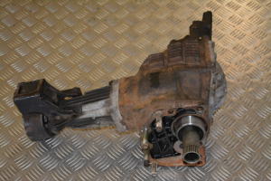 Transfer case and its parts