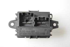 Opel Meriva (2010–2017) Cabin shoulder motor resistance 13503201 - 4
