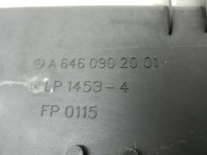 Mercedes Benz C-Class 204 (2007–2014) Luftfiltergehäuse A6460902001 - 2