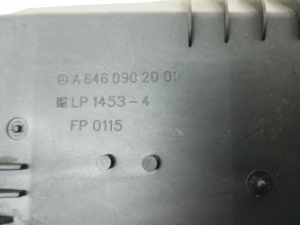 Mercedes Benz C-Class 204 (2007–2014) Luftfiltergehäuse A6460902001 - 2