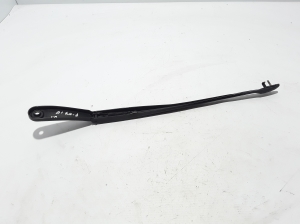  Windshield wiper blade 