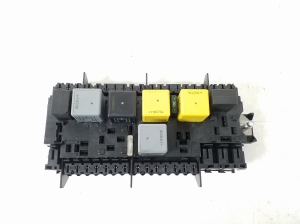   Fuse block holder under the hood 