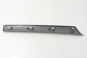  Rear side door trim 