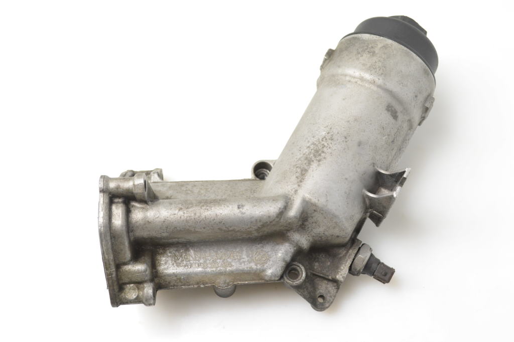 Used BMW X3 Oil filter housing 7787072