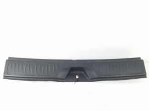  Rear panel interior trim 