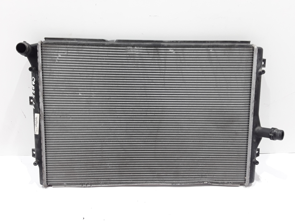 VOLKSWAGEN Caddy 3 generation (2004-2015) Охлаждающий радиатор 1K0121251DD 22418924