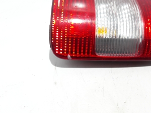Volkswagen Caddy III (2004–2015) Tagumine nurgatuli 2K5945096K - 3