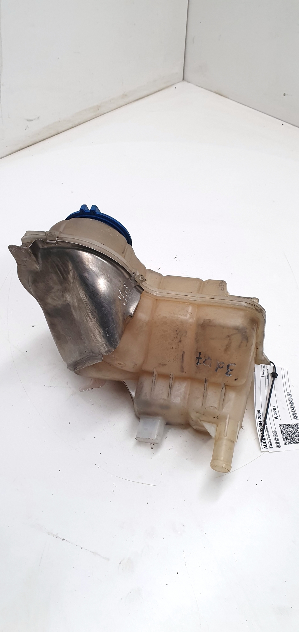 Used Audi A4 Tank For Coolant 8e0121405 7970