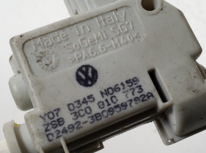 Volkswagen Passat B6 (2005–2010) Kütuse täiteava korgi lukustus 3C0810773 - 2