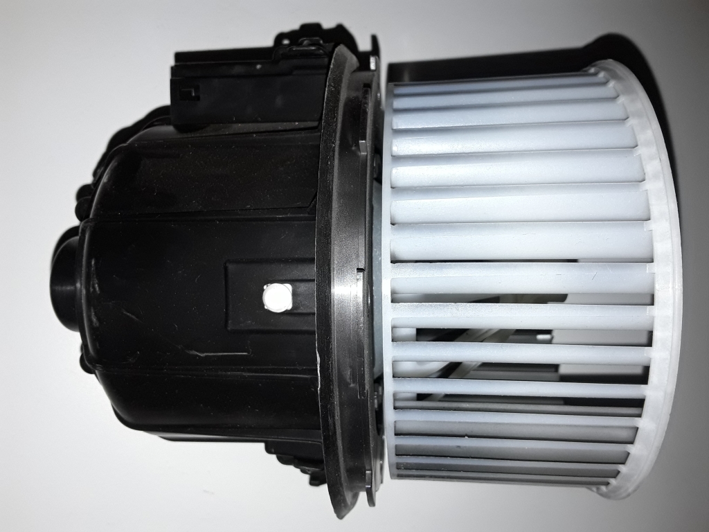 OPEL Crossland X 1 generation (2017-2023) Heater Blower Fan HB613001 22563490