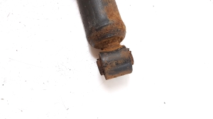  Rear shock absorber 