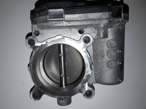 Mercedes Benz C-Class 205 (2014–2021) Gaasiklapp A2701410025 - 2